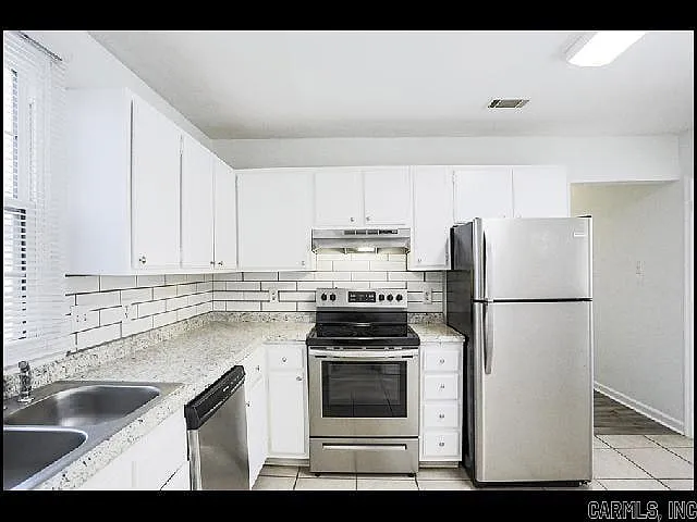 7202 Illinois St — Photo 9