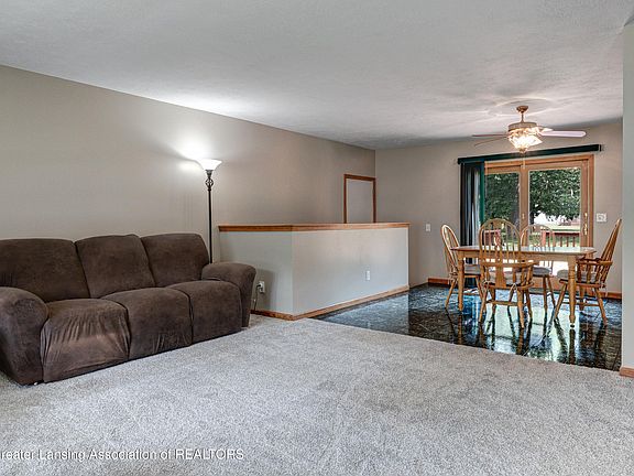 5th image of 1065 Eaton Green Dr