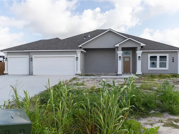 702 Mama Fefi Dr, Corpus Christi, TX 78414