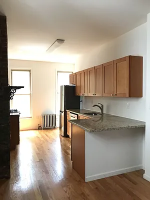 Rented by TheRealEstateCompany.com LLC | media 30