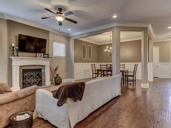 4th image of 4005 Old Light Cir