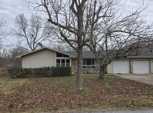 1700 Sherwood Lane, Ava, MO 65608