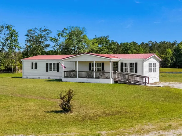 1099 Bonnie Bay Rd., Loris, SC 29569