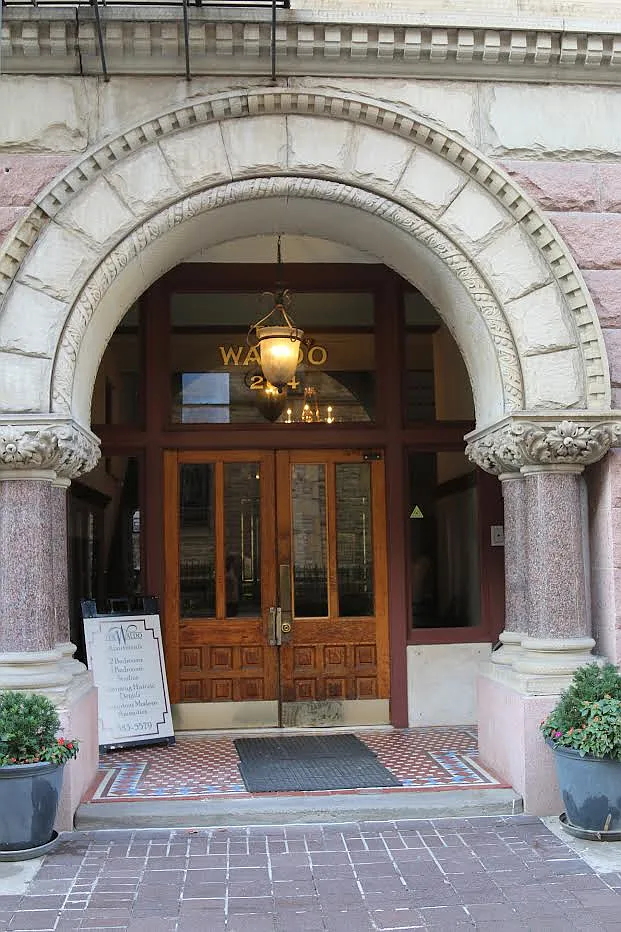 Waldo Apartments — Photo 2