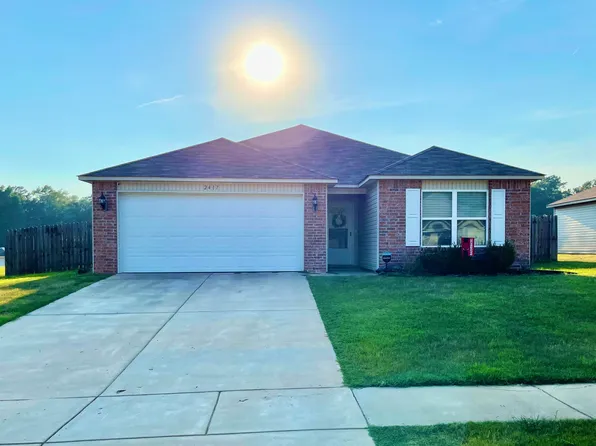 2417 Vivian Dr, Benton, AR 72015