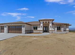 9501 Equestrian Dr, Riverside, CA 92503