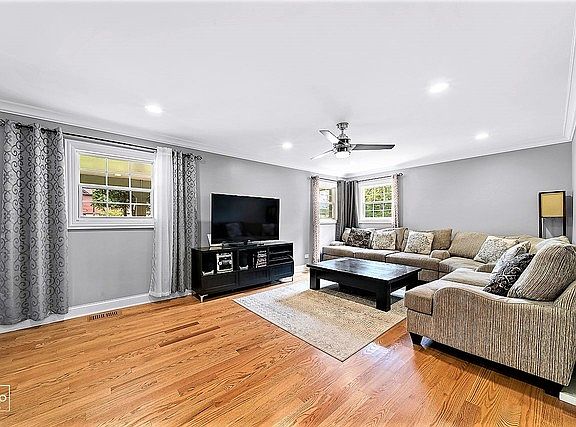 3rd image of 9030 S 84th Ave