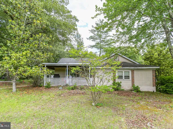 7235 Macedonia Rd, Woodford, VA 22580