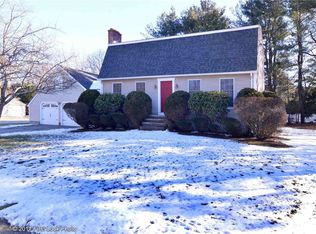 7 Cortland Ln, Smithfield, RI 02828
