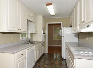 1142 Lynmoor Dr, Atlanta, GA 30319