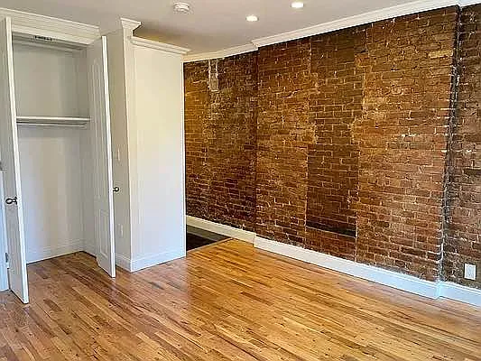 Rented by CitySites Real Estate Group | media 2