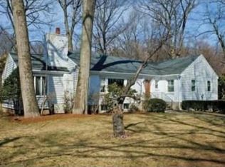 370 Quinobequin Rd, Newton, MA 02468