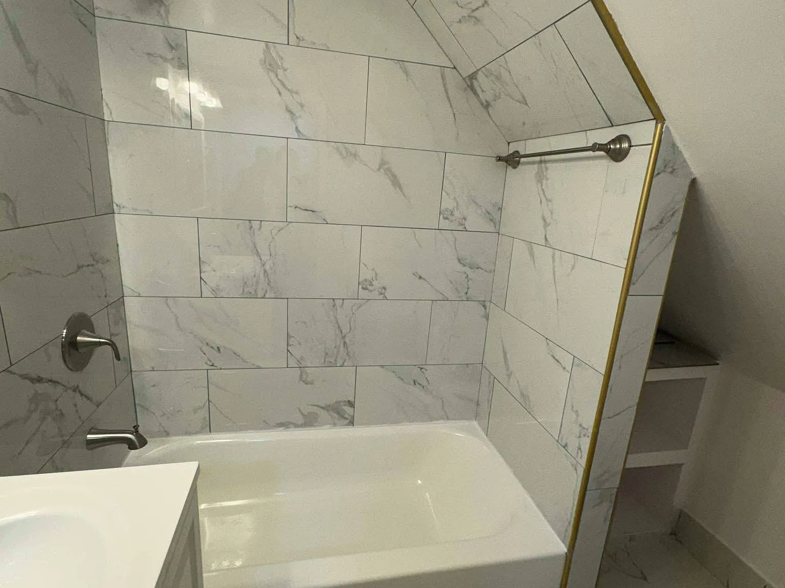 2 bed, 900 sqft, $950 — Photo 3