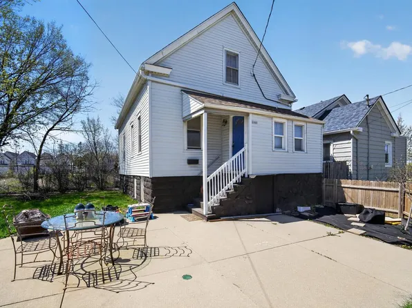2469 S Chase AVENUE, Milwaukee, WI 53207
