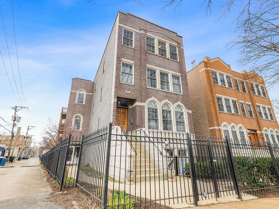 1st image of 1761 W Morse Ave APT 3N