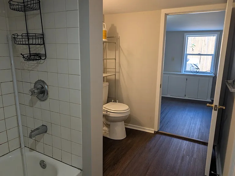 728 E Main St #4 — Photo 8