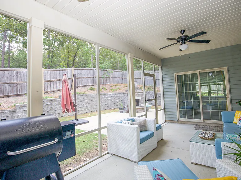 59 Cherry Hill Dr — Photo 13