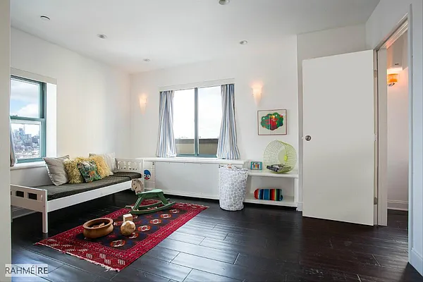 Sold by Rahme Real Estate, LLC | media 7