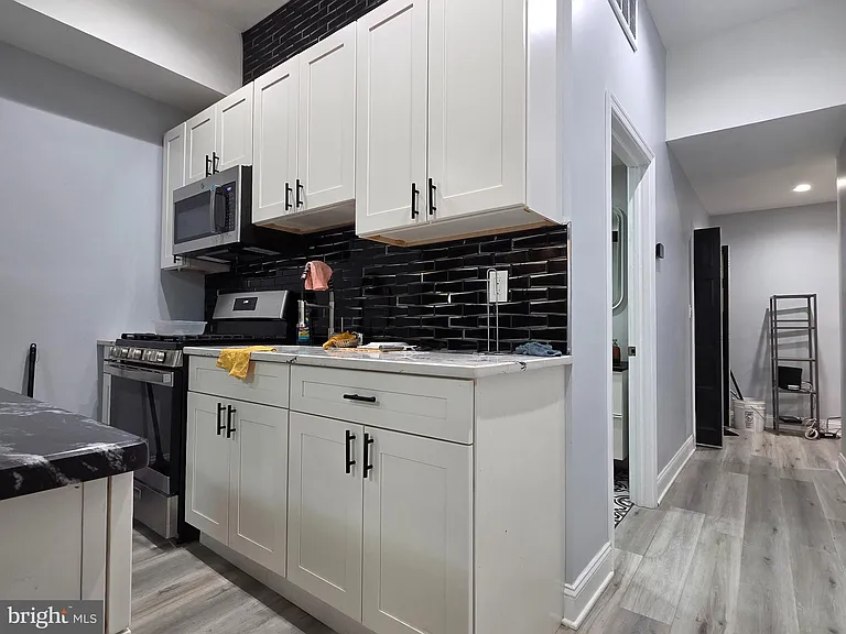 1729 Cecil B Moore Ave — Photo 5