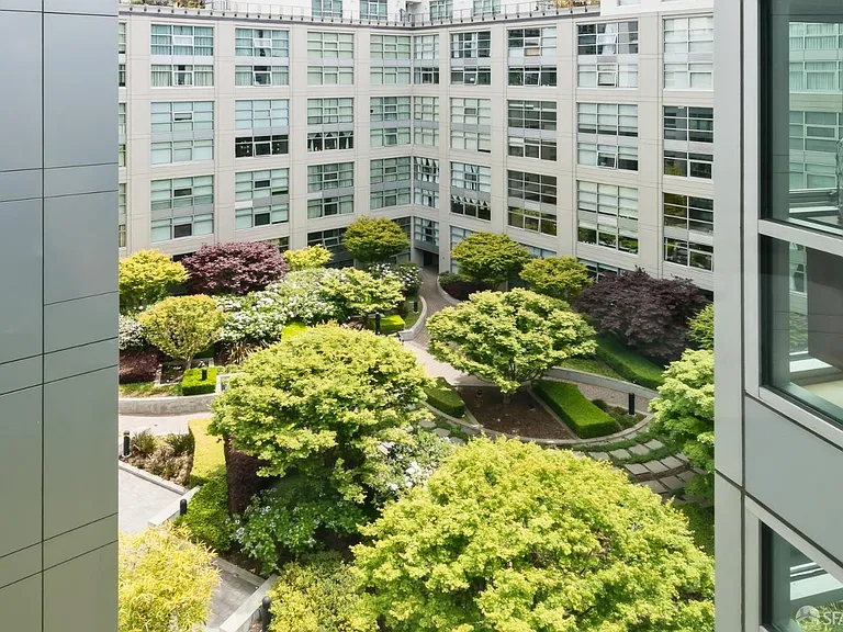 200 Brannan St #405 — Photo 1