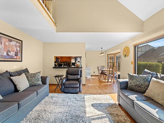 5th image of 4585 Olmstead Dr