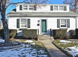 25 Miedama Pl, Midland Park, NJ 07432