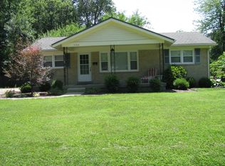 4700 Oaklawn Ln, Louisville, KY 40219