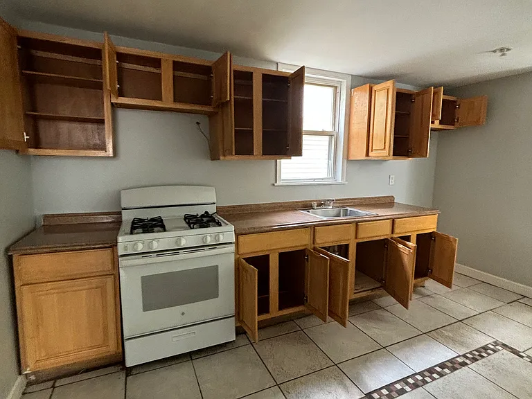 157 Hobson St #1 — Photo 1