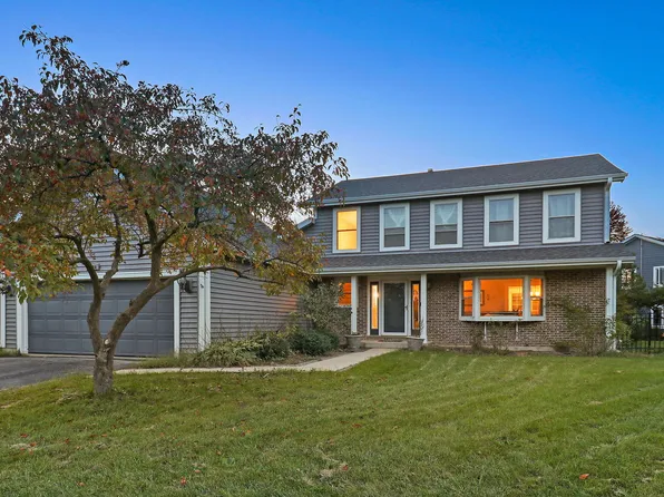 2030 Oaktree Trl, Lake Villa, IL 60046