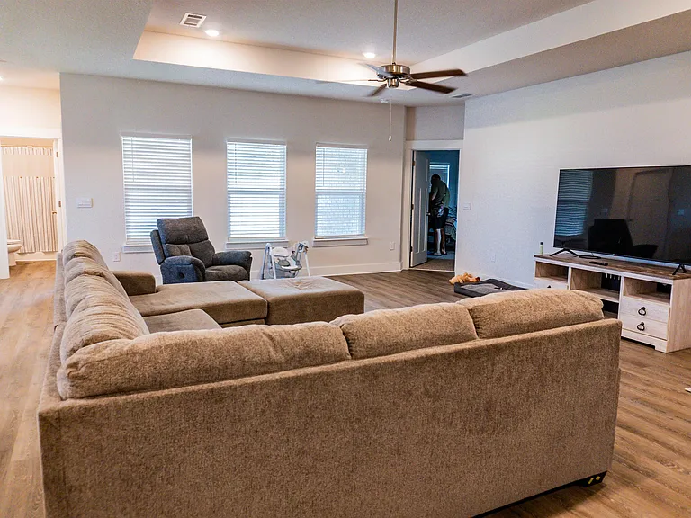 1109 Shoal River Dr — Photo 6