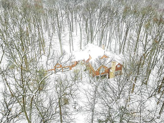 4th image of 7055 Riverwood Ln SE