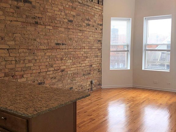 5th image of 2450 N Southport Ave #36-Y