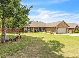 8701 Long Spur Trl, Edmond, OK 73034