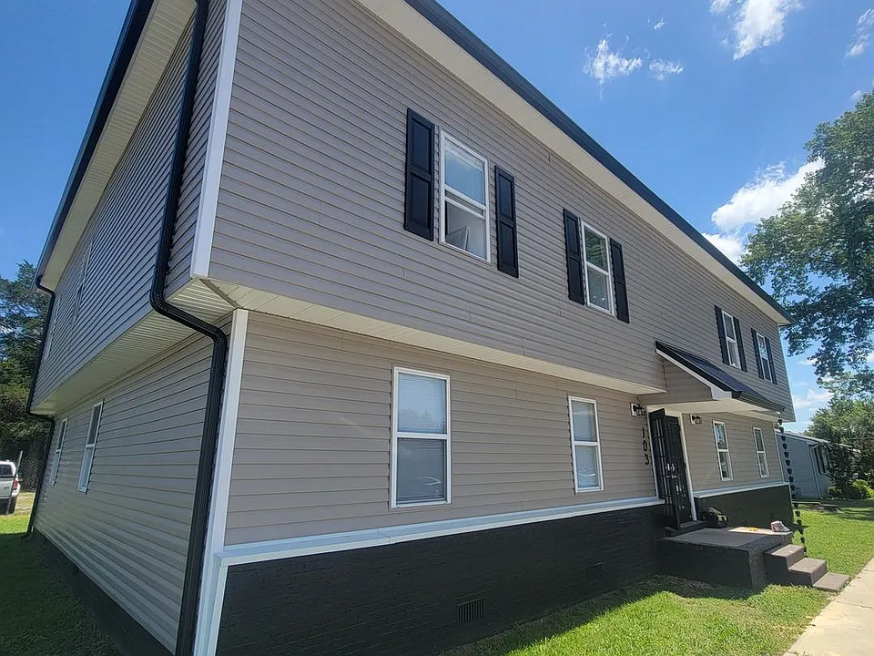 103 White St