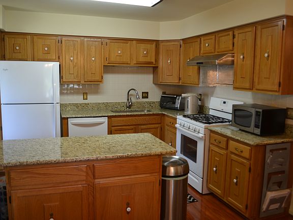 4th image of 6201 Trident Ln