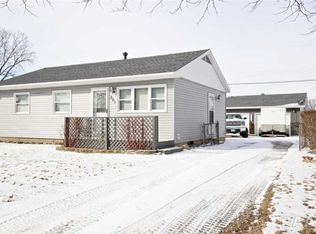 301 Temple Dr, Washington, IL 61571
