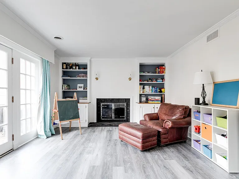 300 N Ridge Rd #34 — Photo 14
