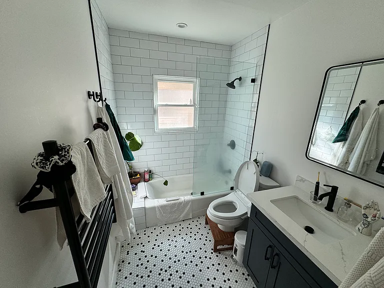 2705 California St — Photo 7