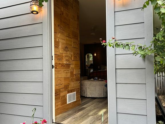 3rd image of 3006 Pinecrest Dr #B