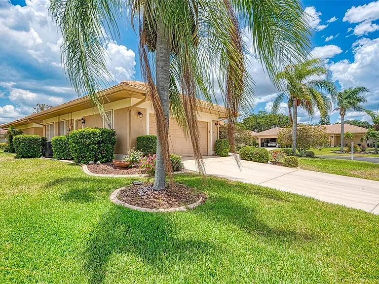 3126 Meadow Run Dr — Photo 42
