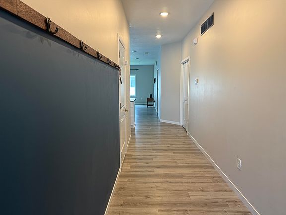 3rd image of 3509 HUMMINGBIRD DR