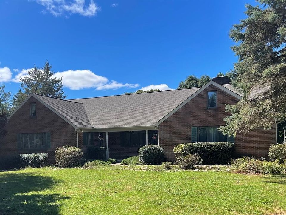 1st image of 108 Foxwood Dr