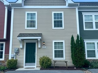 608 Thumper Dr, Ranson, WV 25438