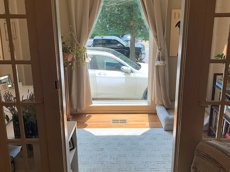 818 State St — Photo 10