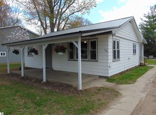 108 E Gratiot St, North Star, MI 48862