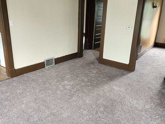2nd image of 613-615 Ash St #2