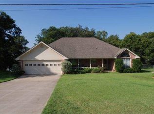 2104 Randy Ct, Granbury, TX 76049