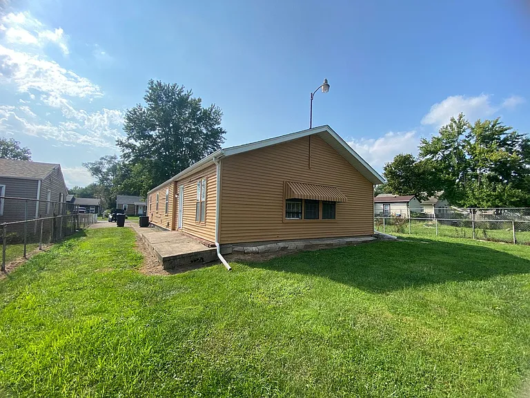 3217 Finley St — Photo 21