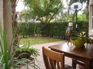 1661 SW 159th Ave, Pembroke Pines, FL 33027