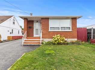 477 E 38th St, Hamilton, ON L8V 4G7